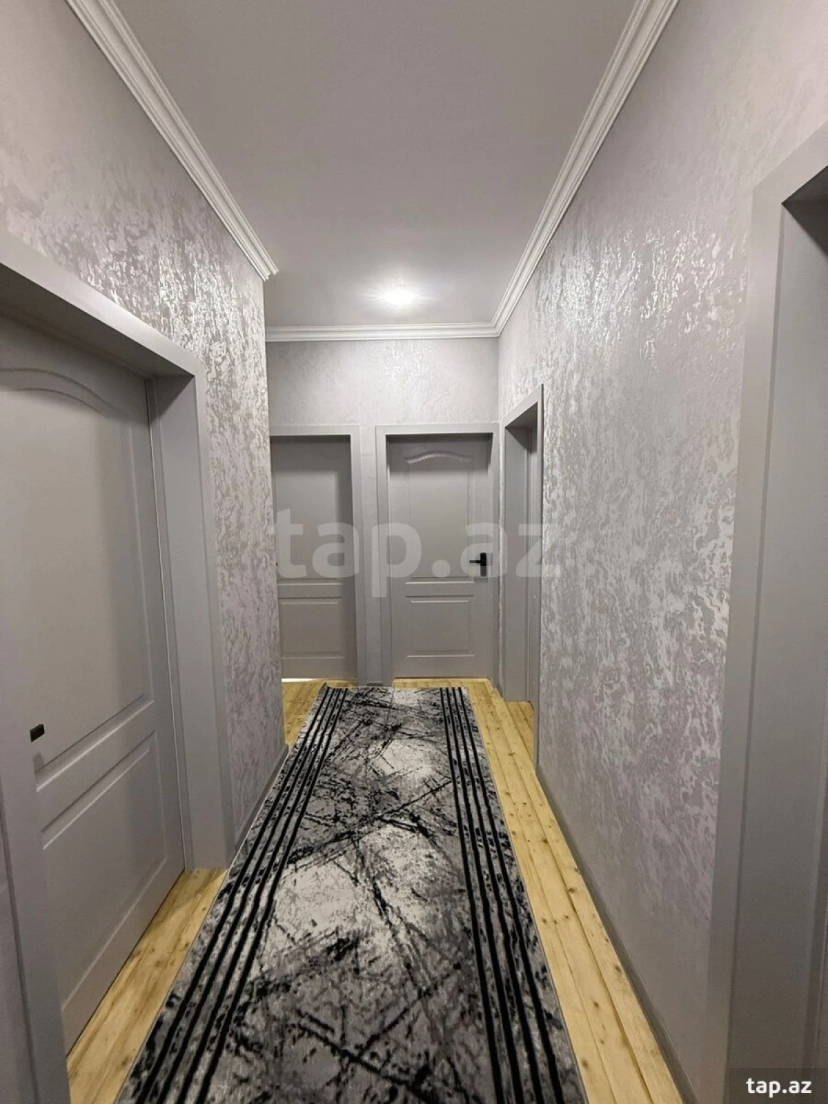 Satılır 4 otaqlı həyət evi