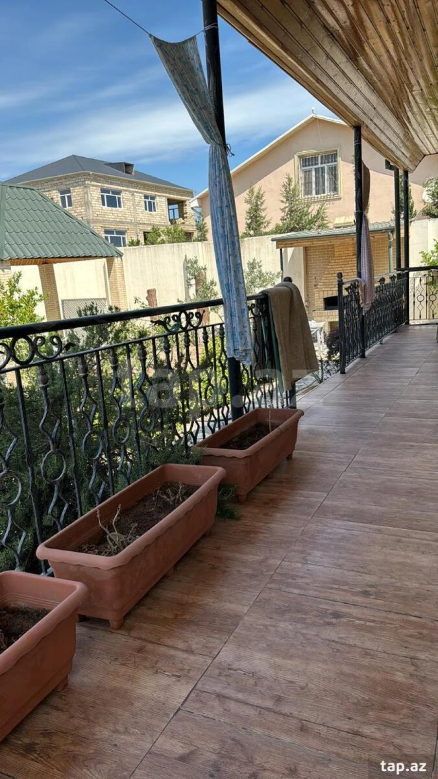 Satılır 3 otaqlı həyət evi