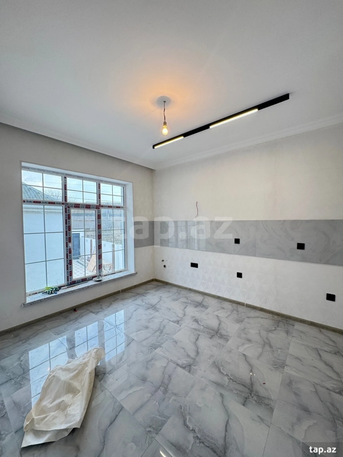 Satılır 4 otaqlı həyət evi