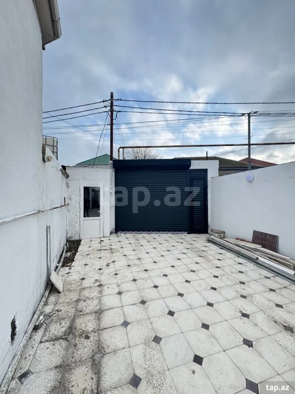 Satılır 4 otaqlı həyət evi