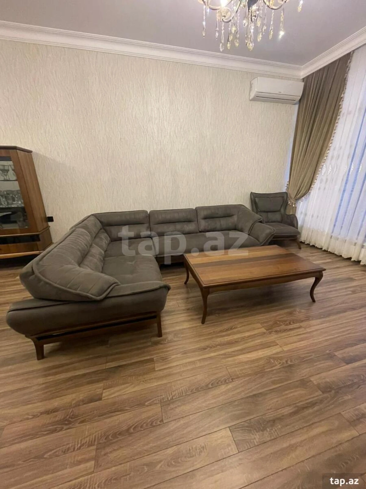 Satılır 5 otaqlı həyət evi