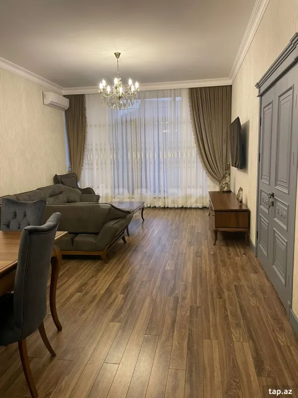 Satılır 5 otaqlı həyət evi