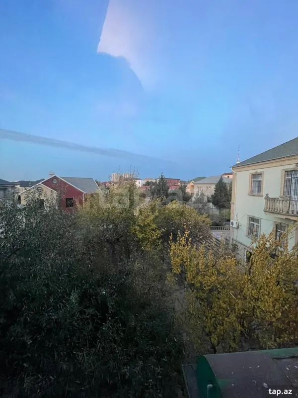 Satılır 5 otaqlı həyət evi