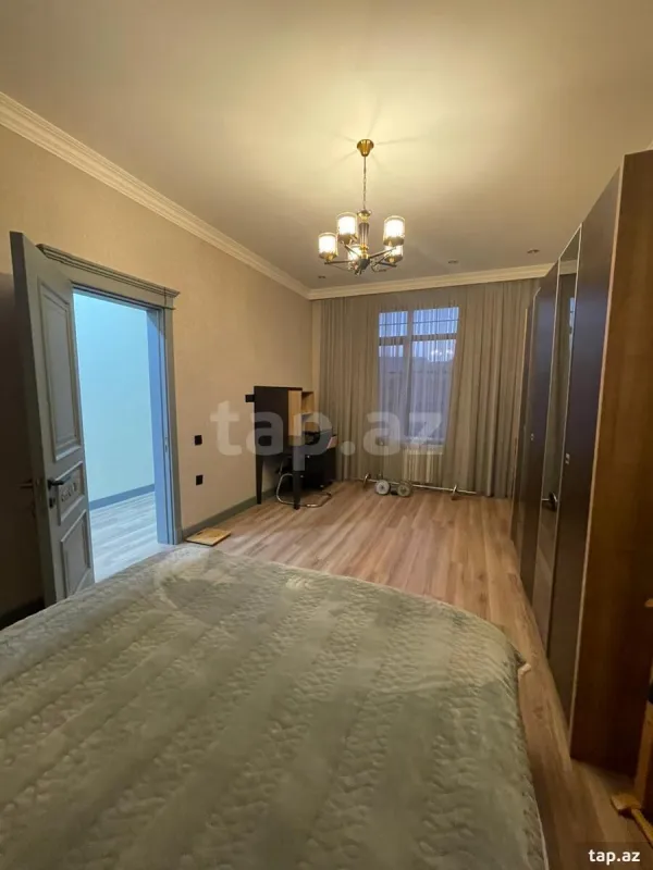 Satılır 5 otaqlı həyət evi