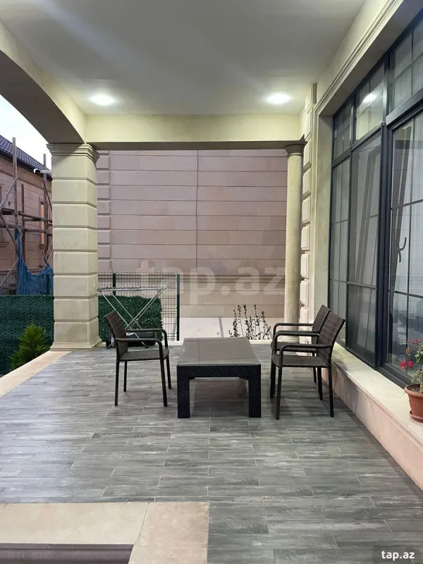 Satılır 5 otaqlı həyət evi