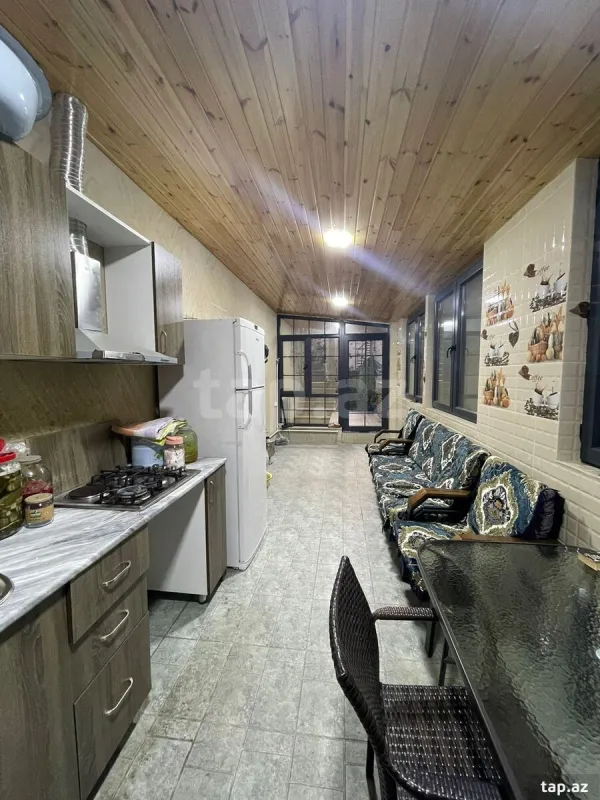Satılır 5 otaqlı həyət evi