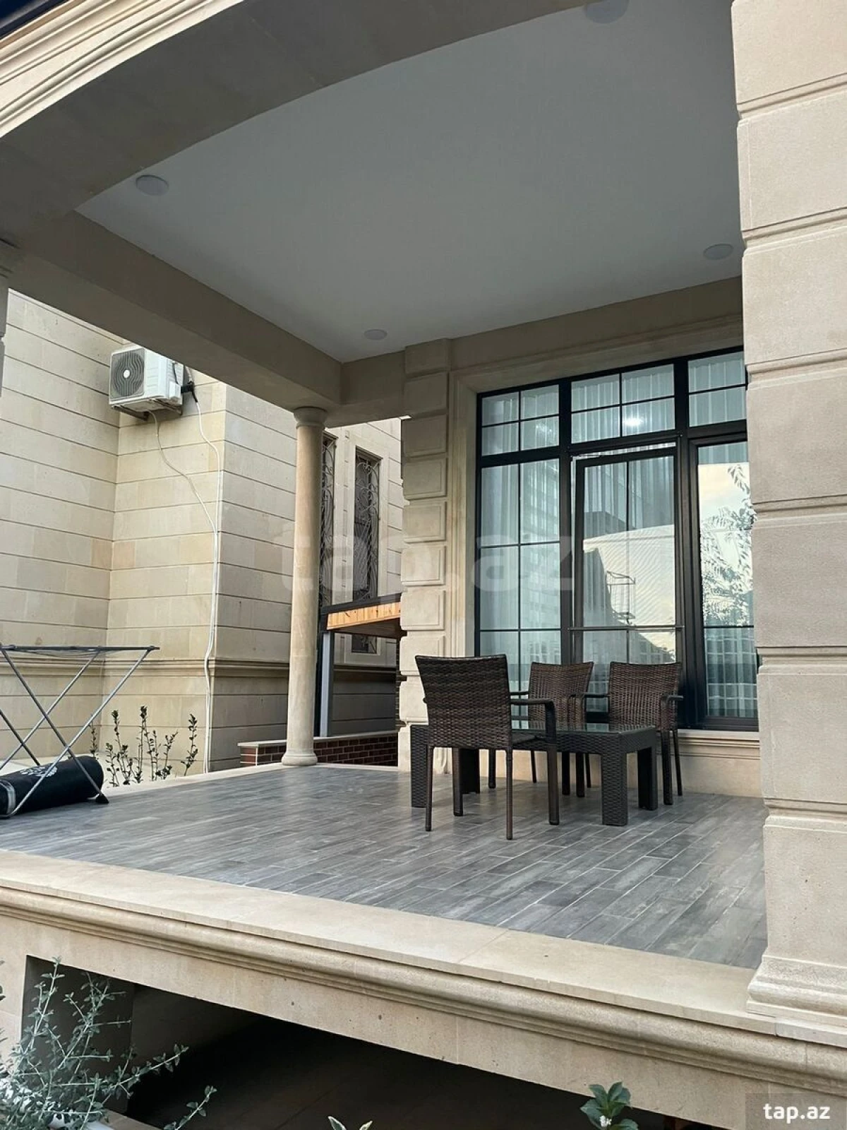 Satılır 5 otaqlı həyət evi