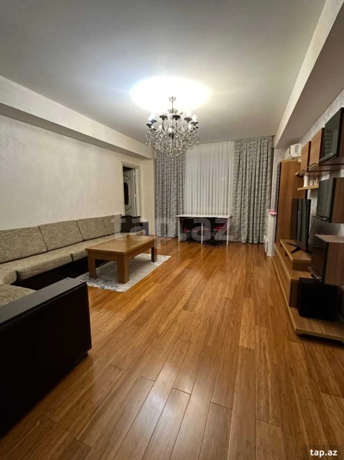 Satılır 3 otaqlı yeni tikili 83 m²