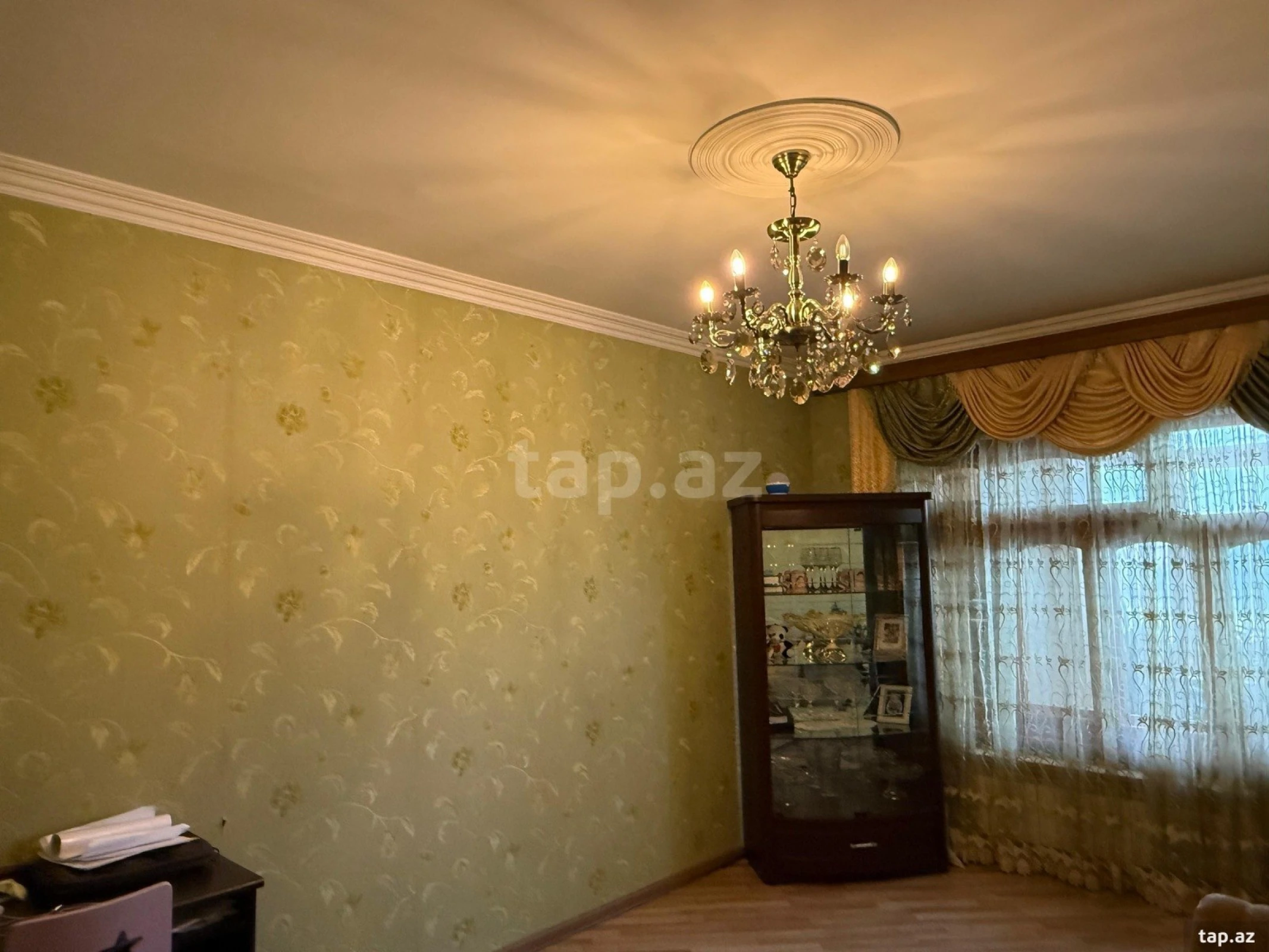 Satılır 4 otaqlı mənzil 100 m²