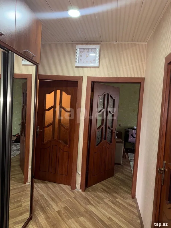 Satılır 4 otaqlı mənzil 100 m²