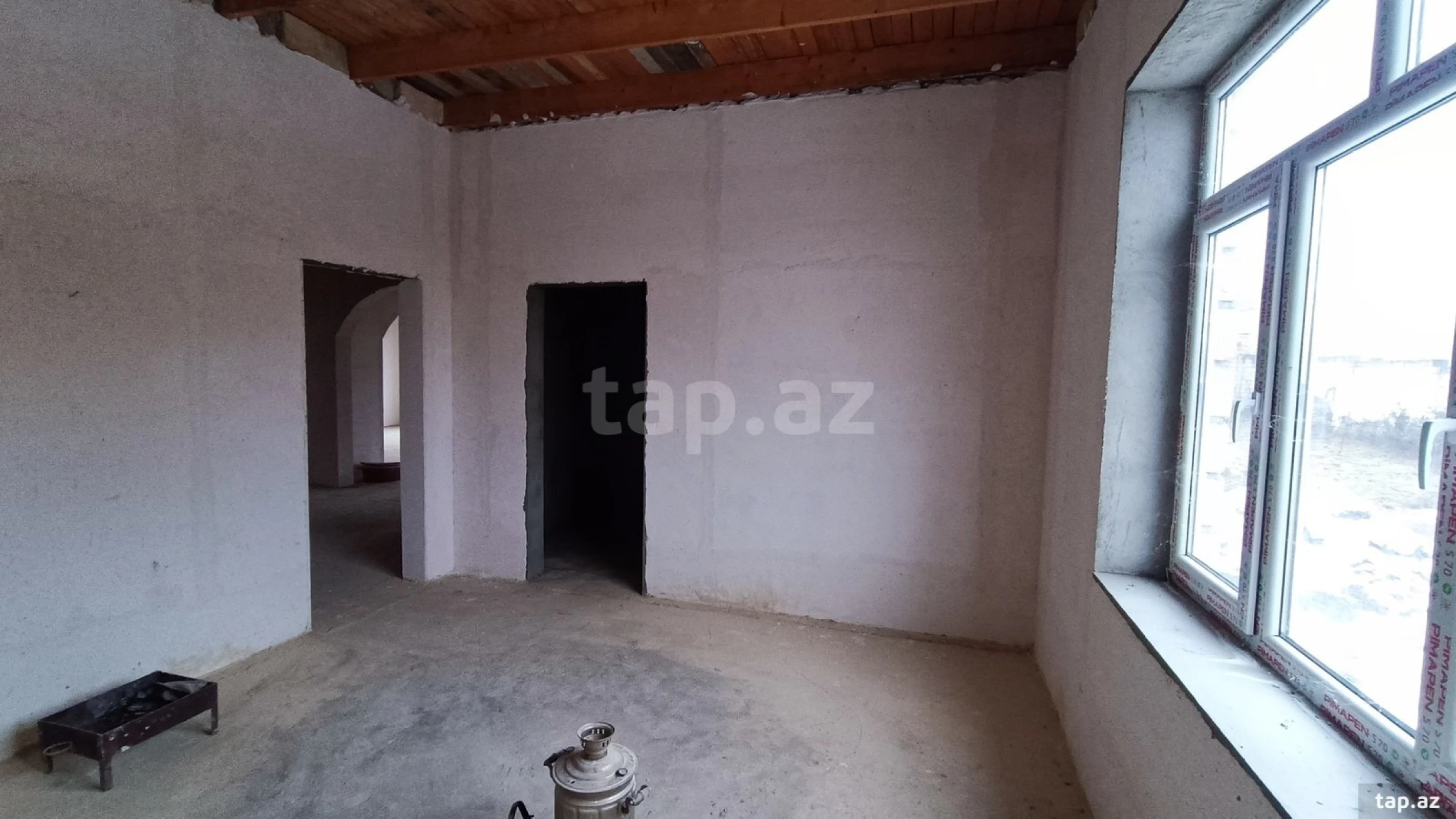 Satılır 4 otaqlı həyət evi