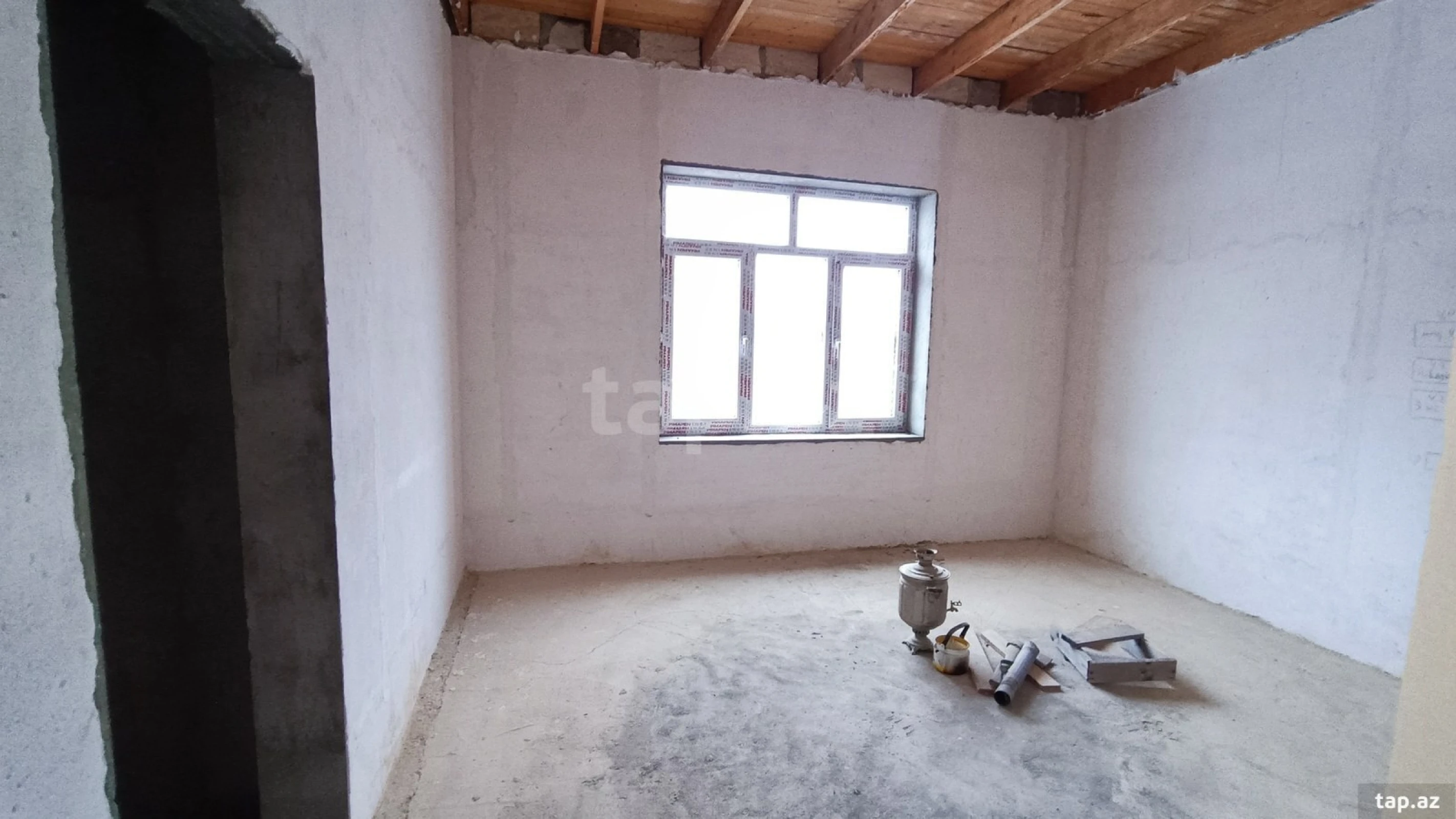 Satılır 4 otaqlı həyət evi