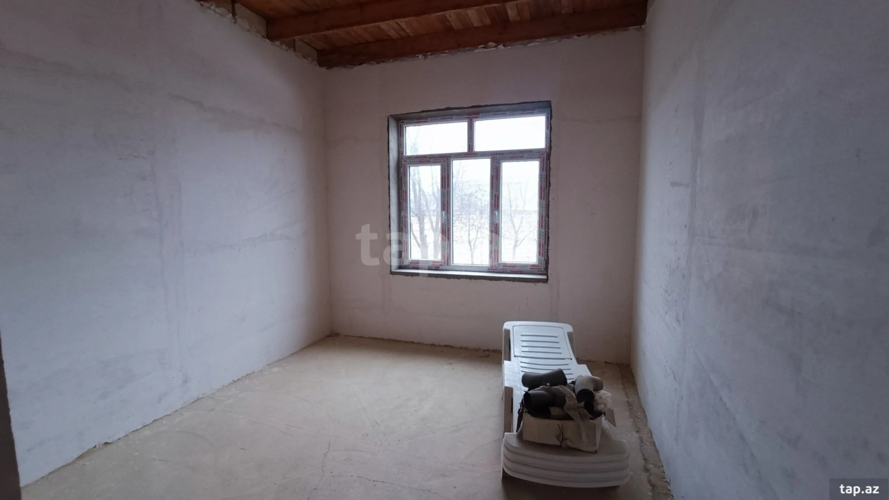 Satılır 4 otaqlı həyət evi