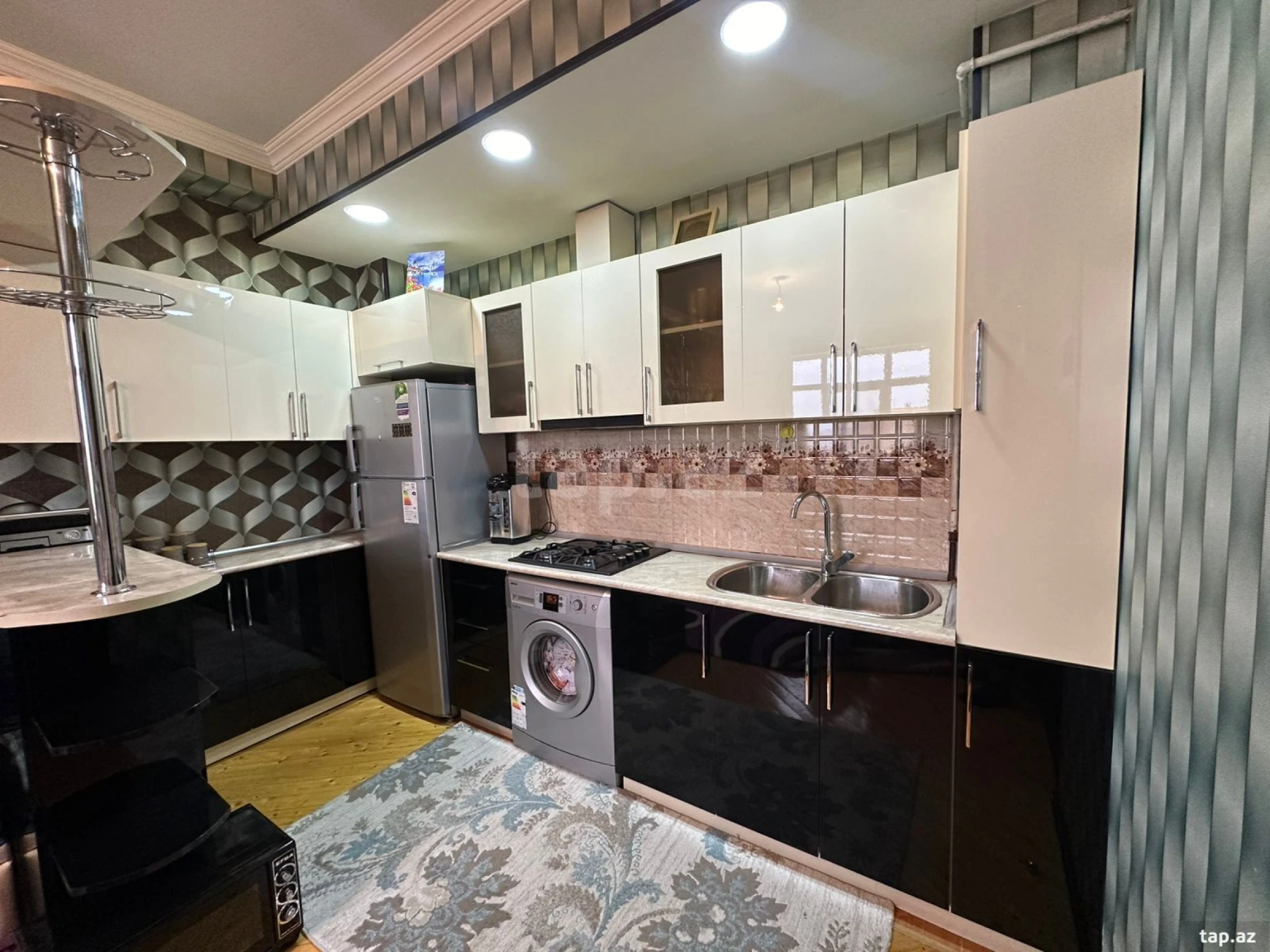 Satılır 2 otaqlı yeni tikili 43 m²