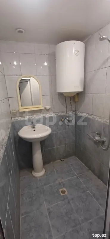 Kirayə verilir 2 otaqlı mənzil 60 m²