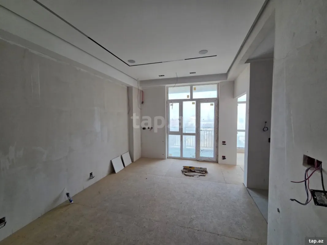 Satılır 2 otaqlı yeni tikili 60 m²
