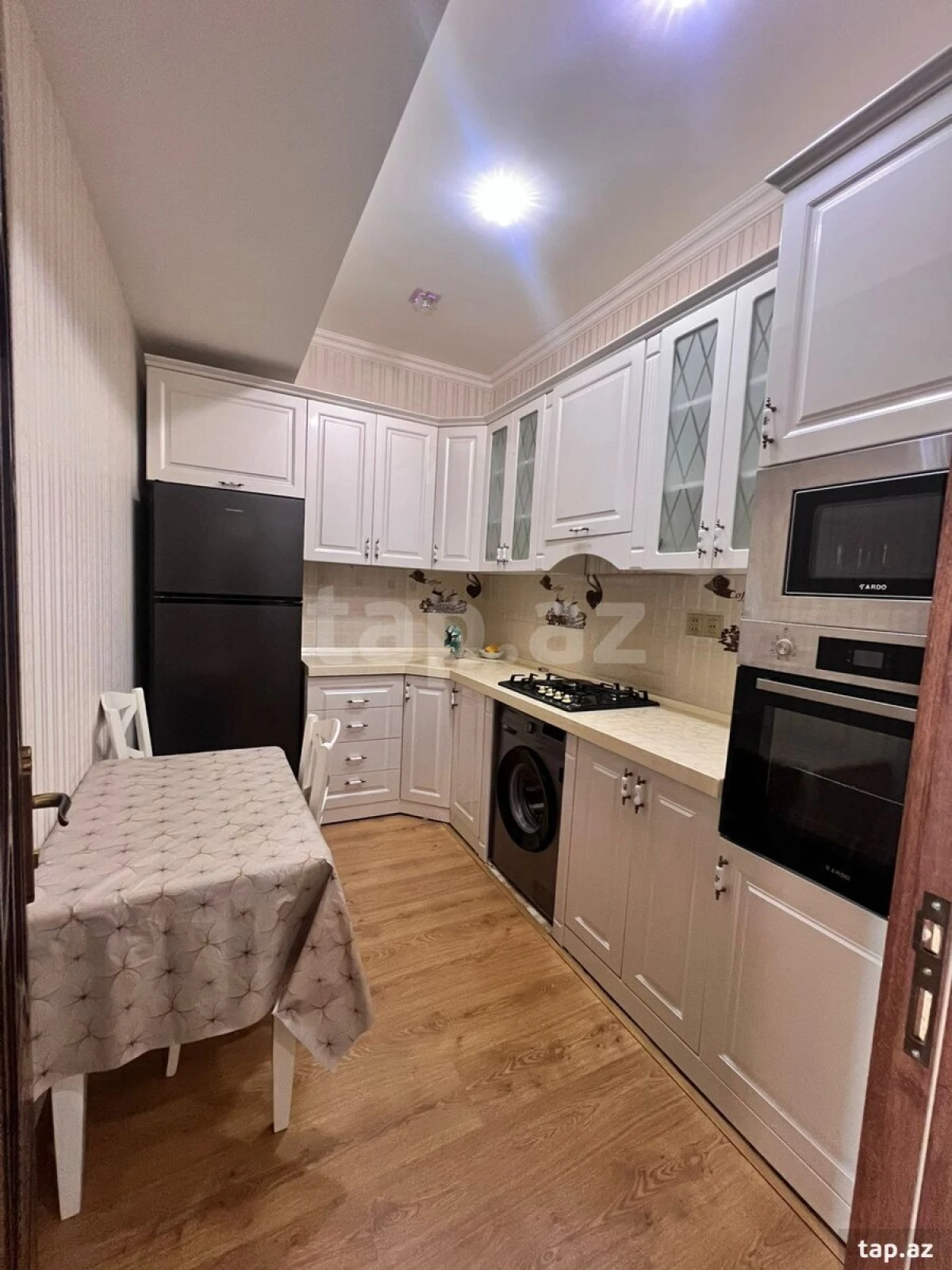 Kirayə verilir 2 otaqlı yeni tikili 80 m²