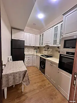 Kirayə verilir 2 otaqlı yeni tikili 80 m²