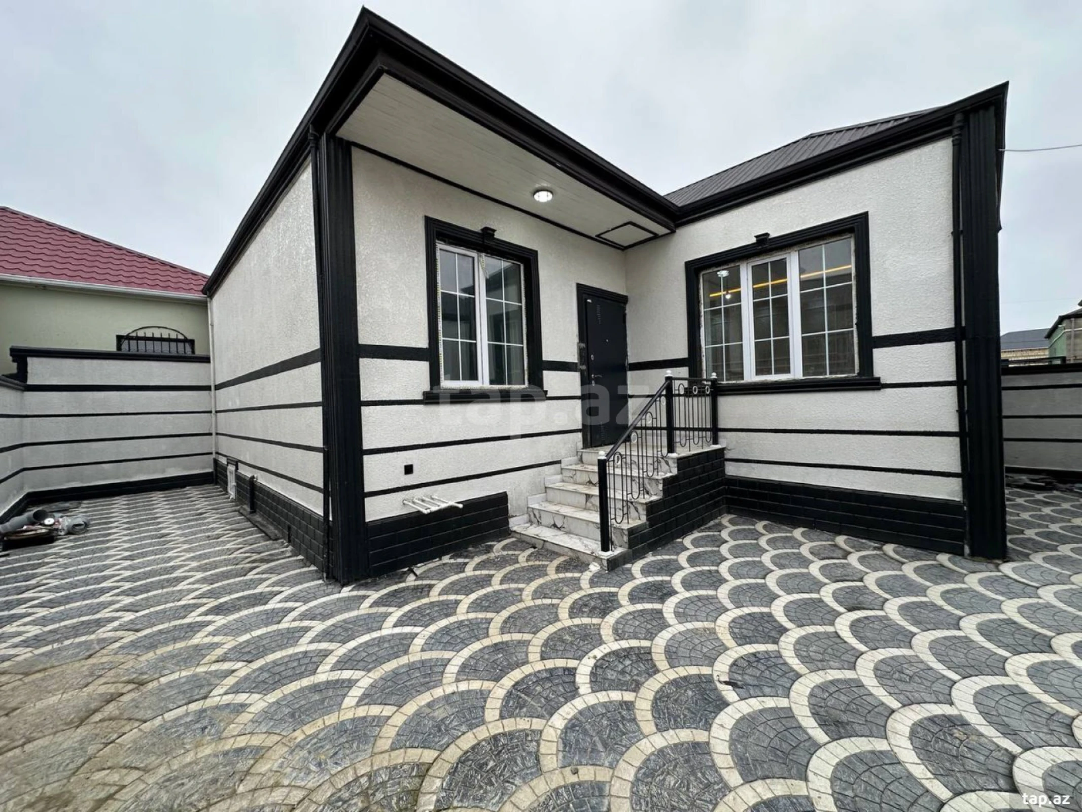 Satılır 3 otaqlı həyət evi