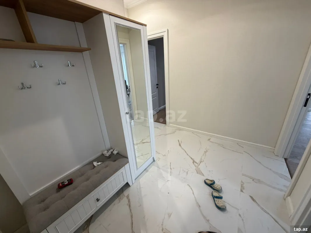 Kirayə verilir 3 otaqlı yeni tikili 85 m²