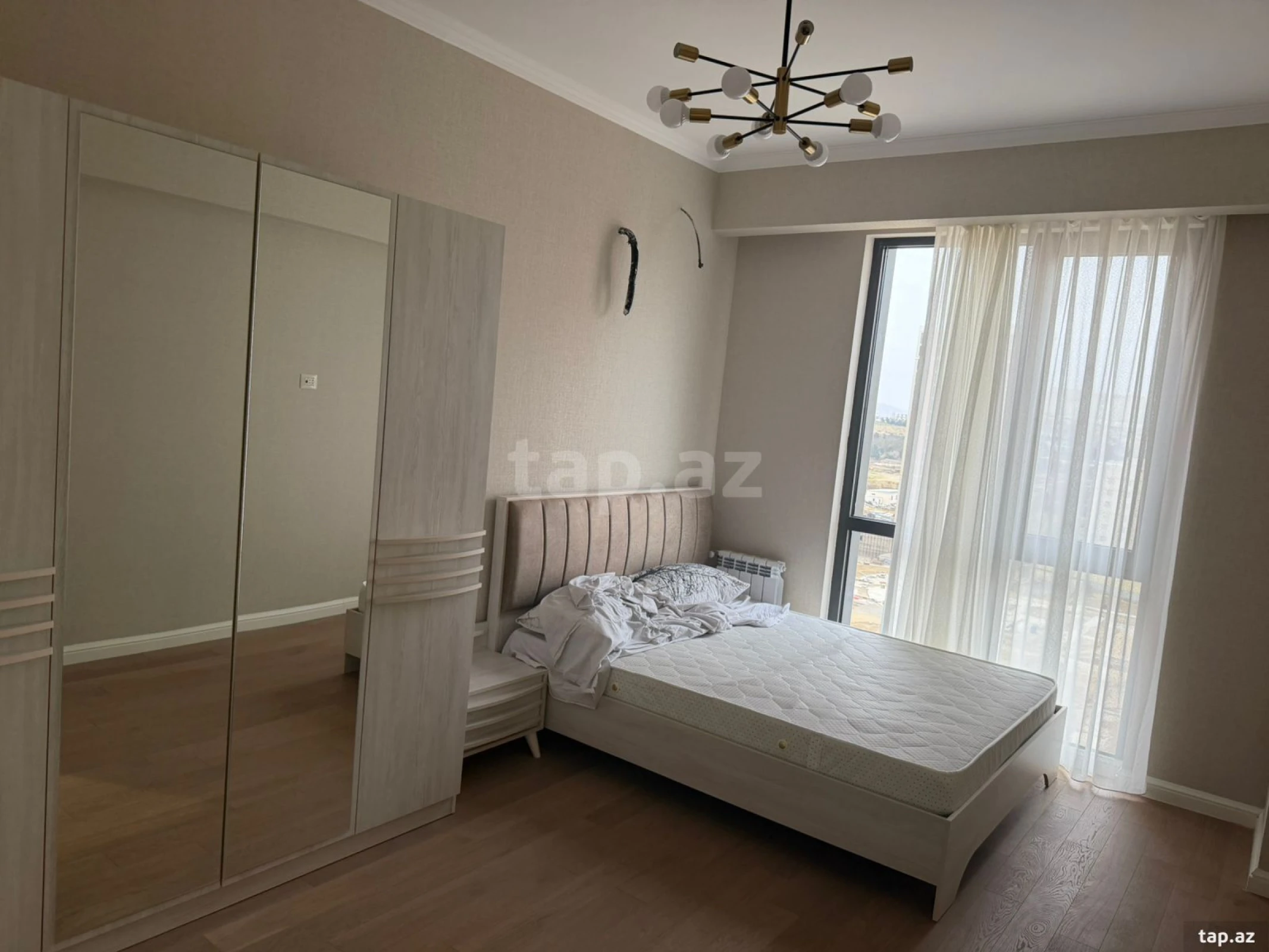 Kirayə verilir 3 otaqlı yeni tikili 85 m²