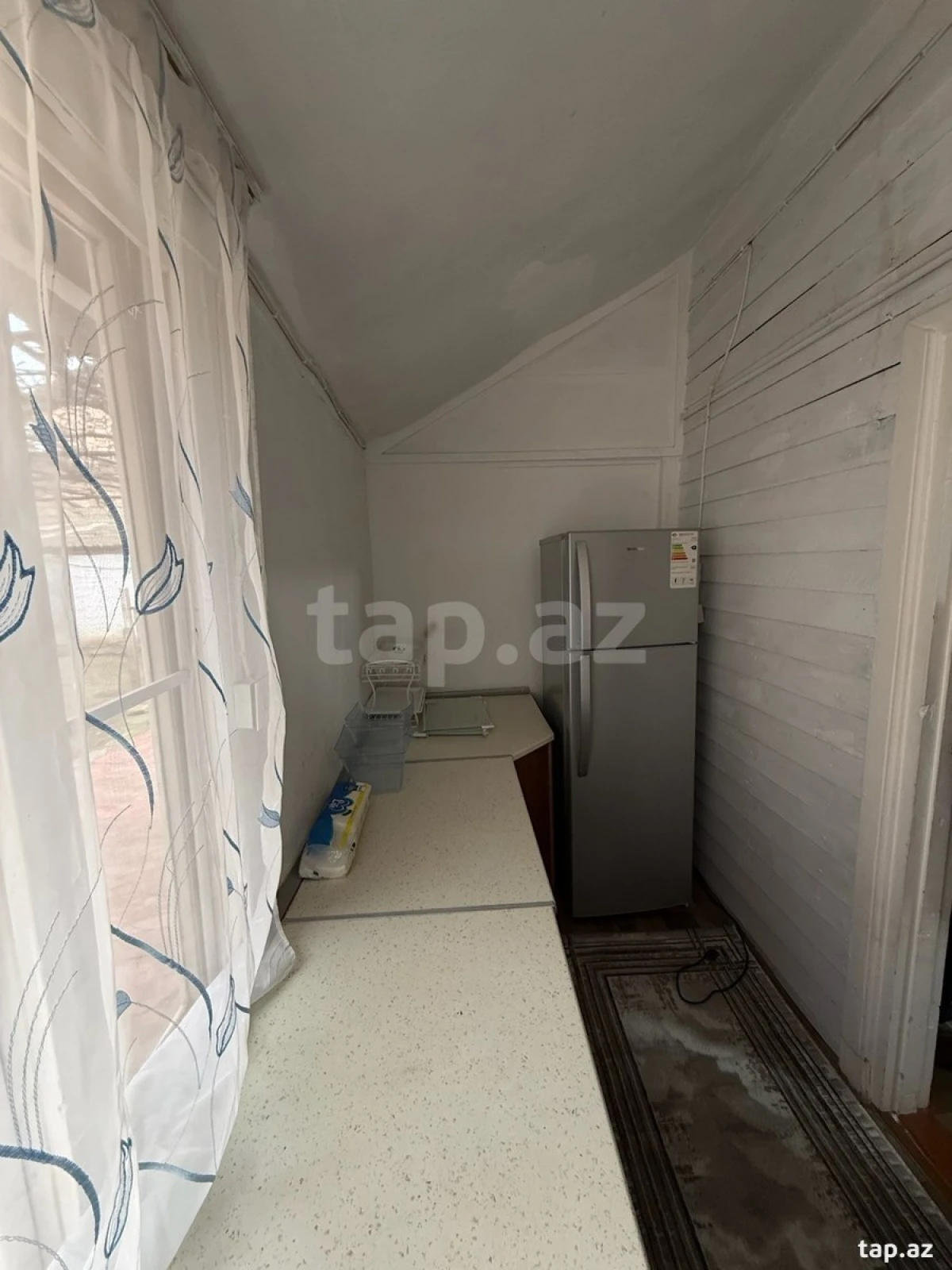 Kirayə verilir 3 otaqlı həyət evi