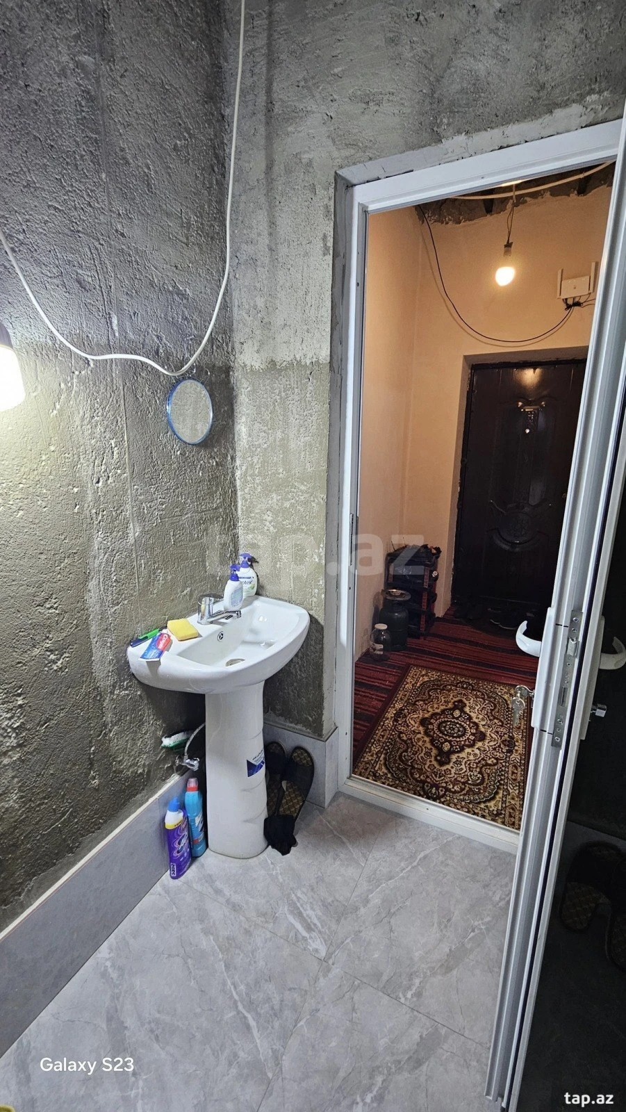 Satılır 2 otaqlı həyət evi