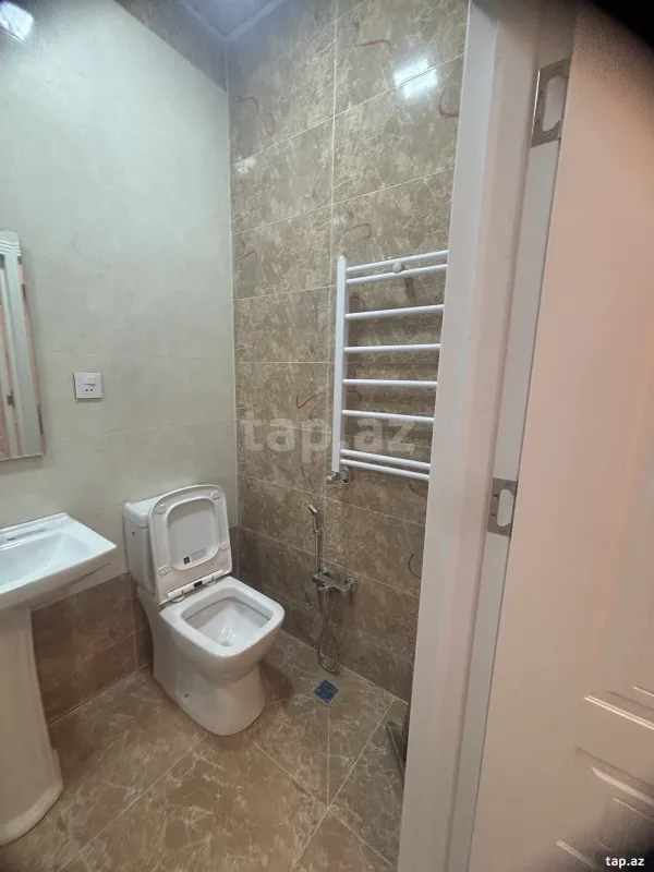Kirayə verilir 2 otaqlı yeni tikili 90 m²