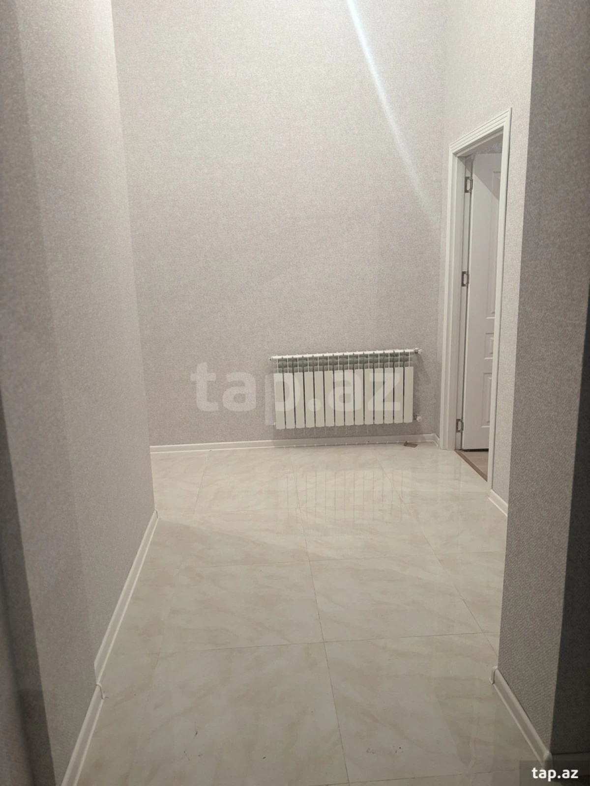 Kirayə verilir 2 otaqlı yeni tikili 90 m²