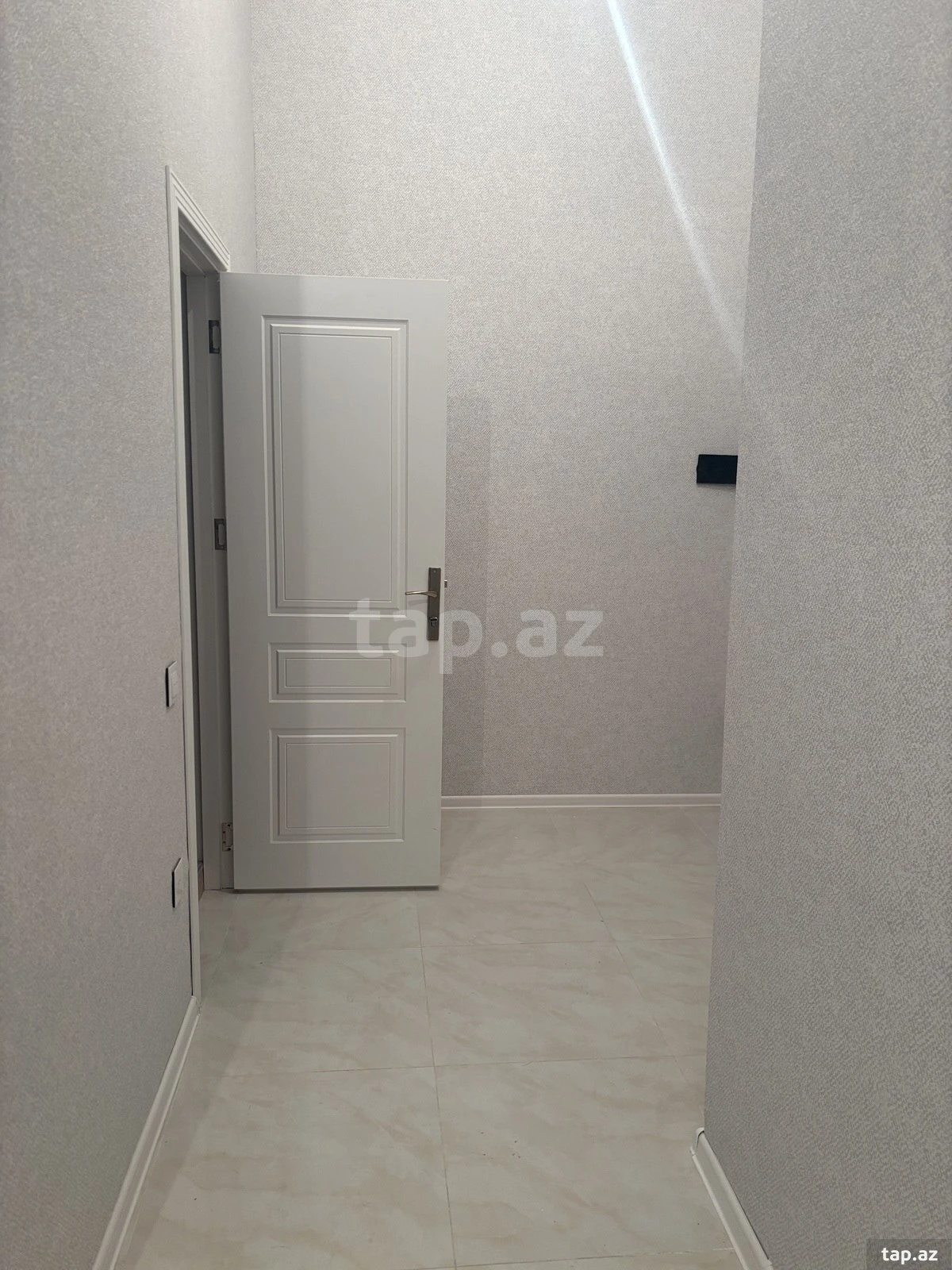 Kirayə verilir 2 otaqlı yeni tikili 90 m²
