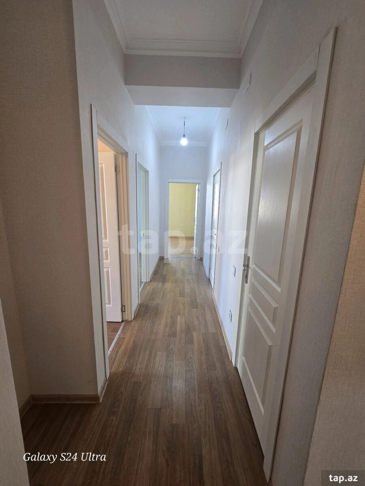 Satılır 3 otaqlı yeni tikili 77 m²