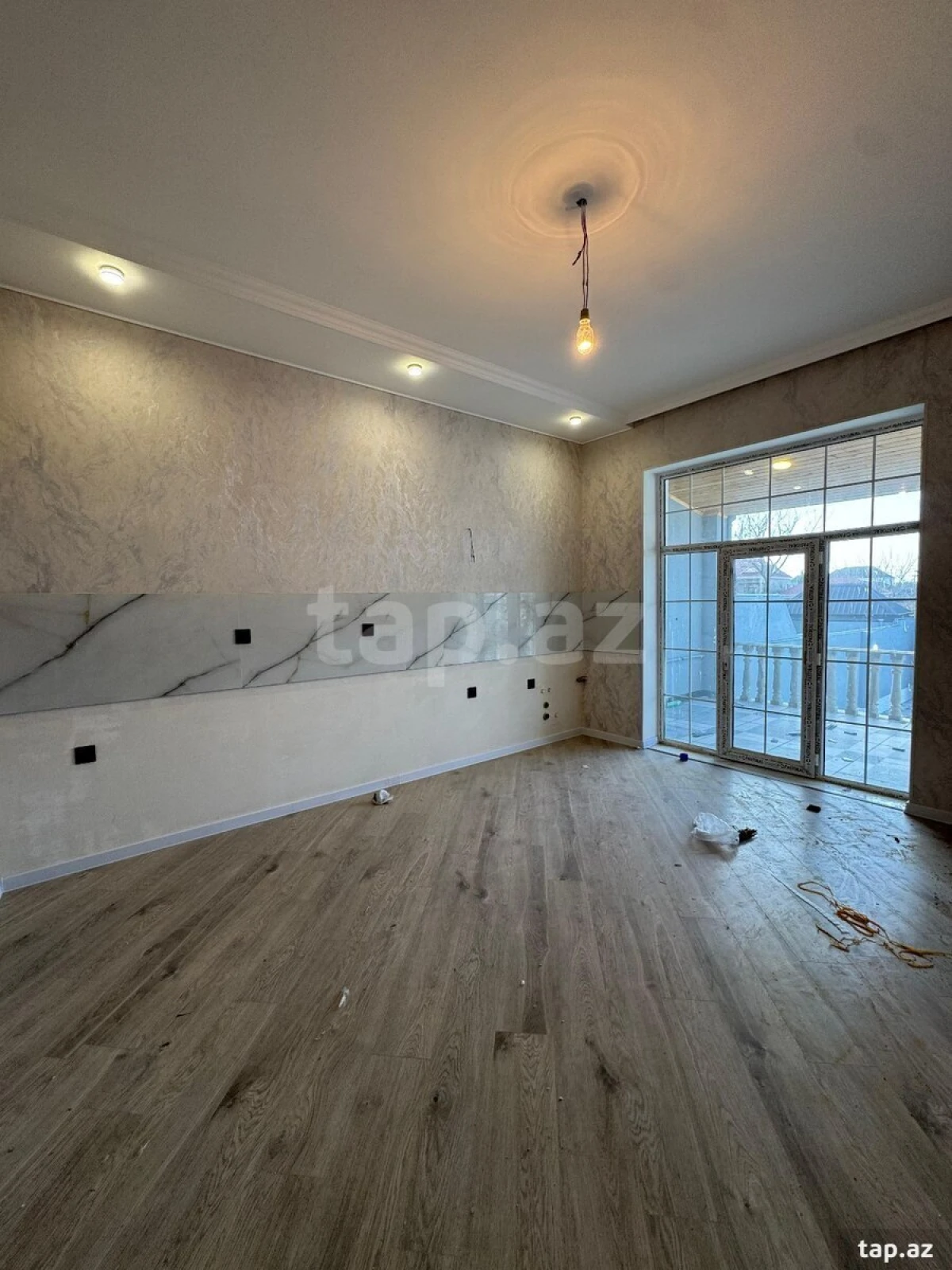 Satılır 4 otaqlı həyət evi