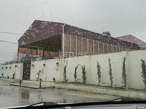 Satılır 5 otaqlı həyət evi