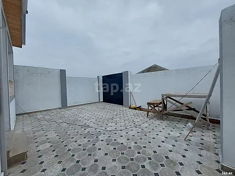 Satılır 4 otaqlı həyət evi