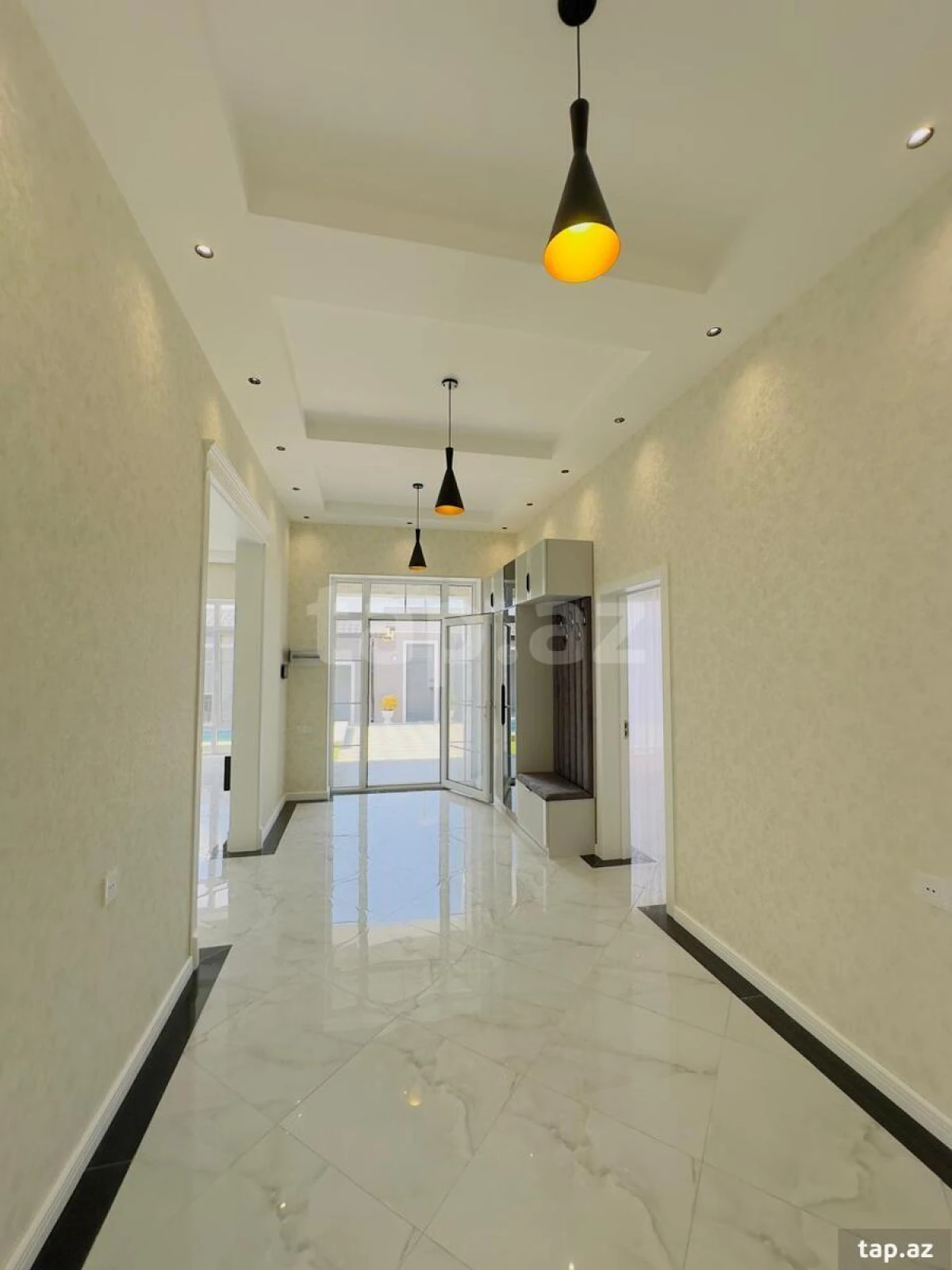 Satılır 4 otaqlı həyət evi