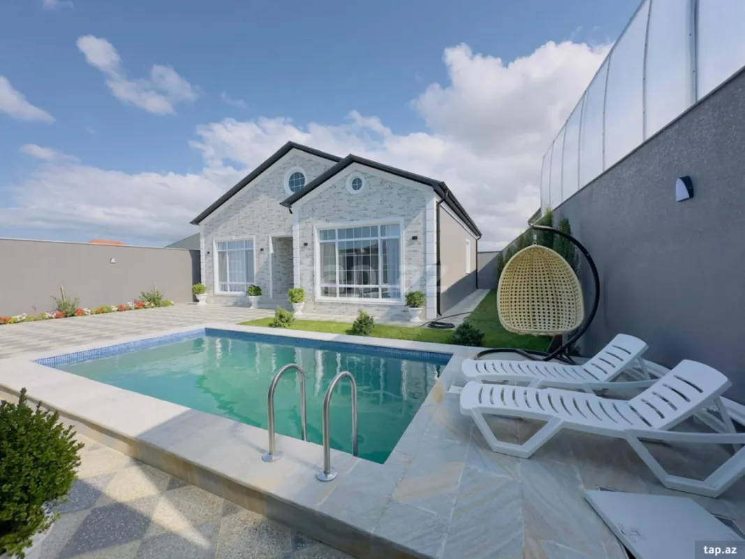 Satılır 4 otaqlı həyət evi