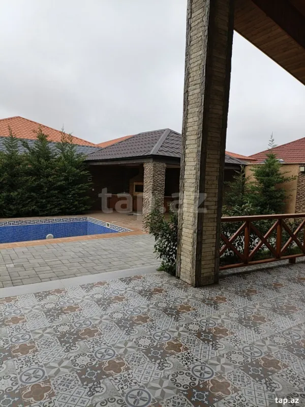 Satılır 4 otaqlı həyət evi 190 m²
