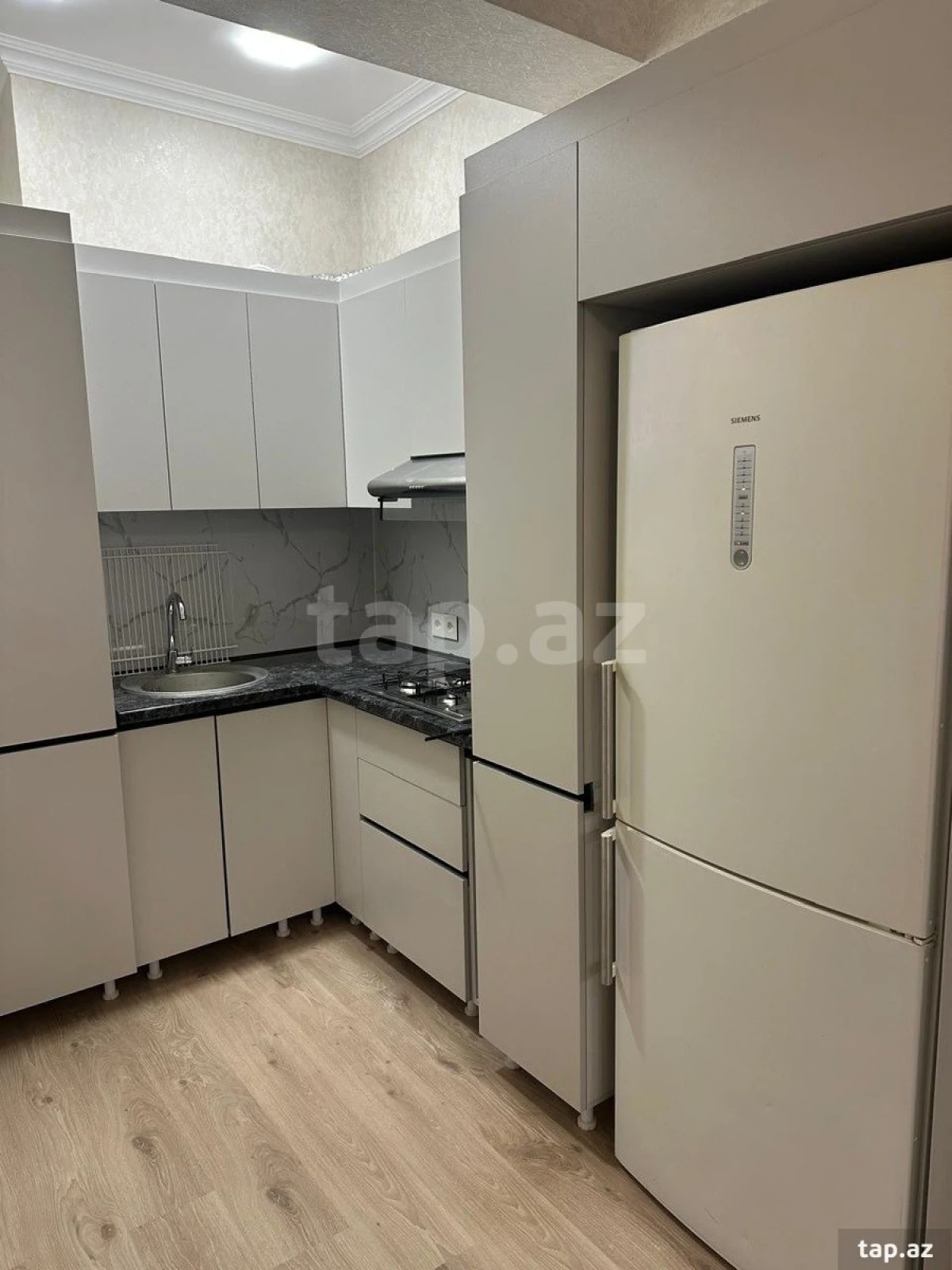 Kirayə verilir 2 otaqlı yeni tikili 66 m²