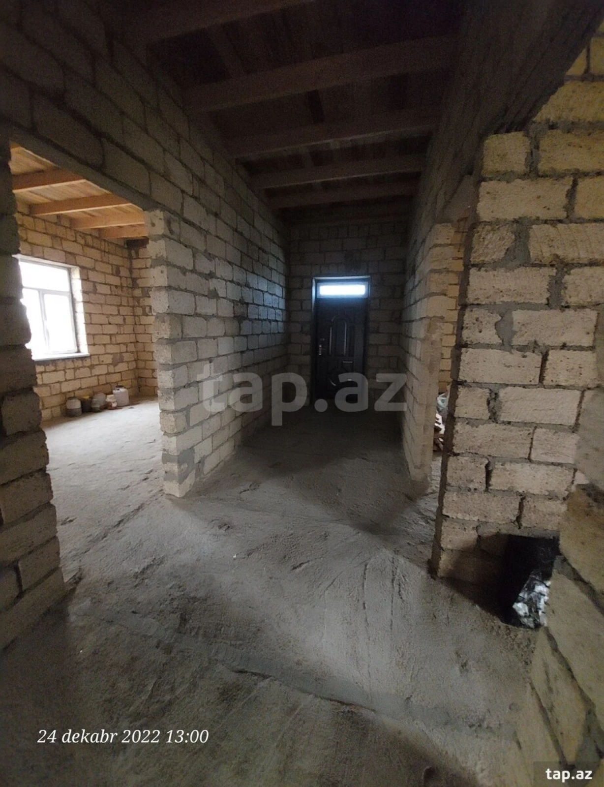 Satılır 6 otaqlı həyət evi