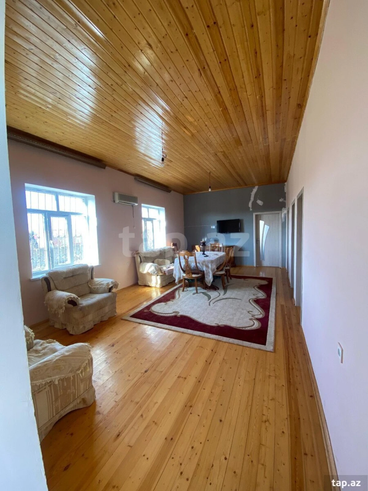 Satılır 6 otaqlı həyət evi