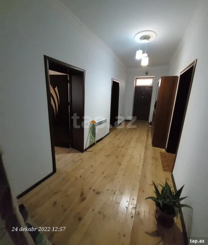 Satılır 6 otaqlı həyət evi