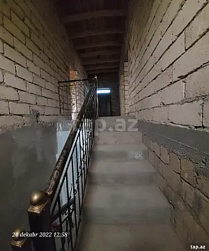 Satılır 6 otaqlı həyət evi