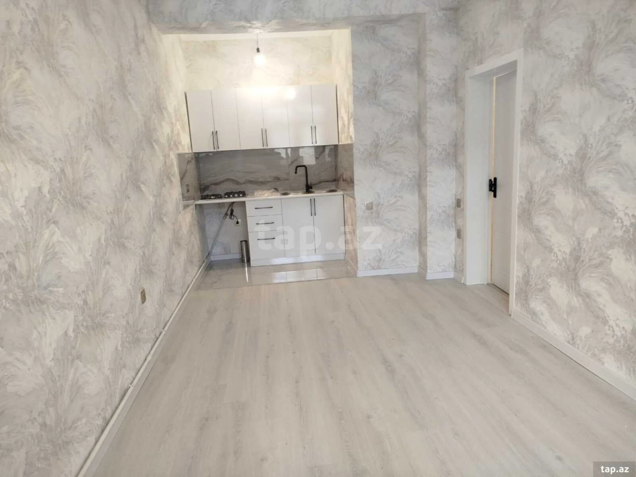 Satılır 2 otaqlı yeni tikili 68 m²