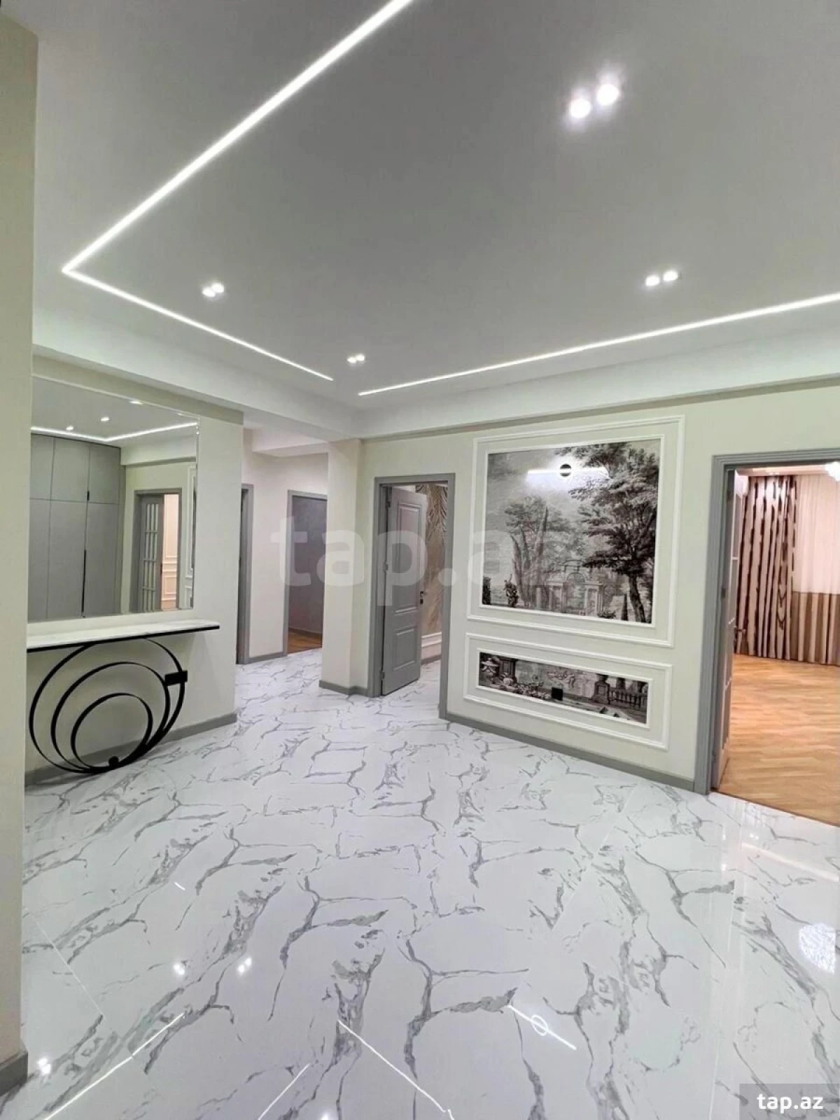 Satılır 4 otaqlı yeni tikili 192.8 m²