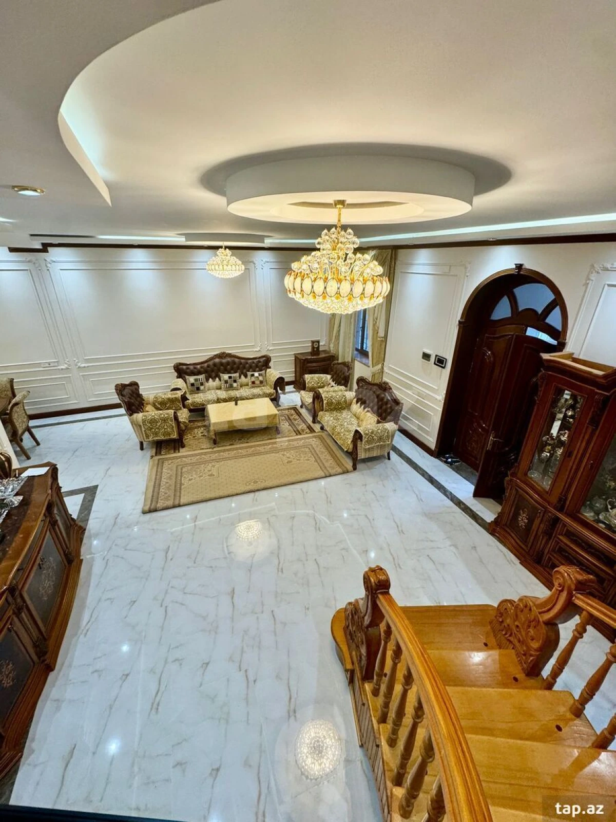 Kirayə verilir 6 otaqlı həyət evi