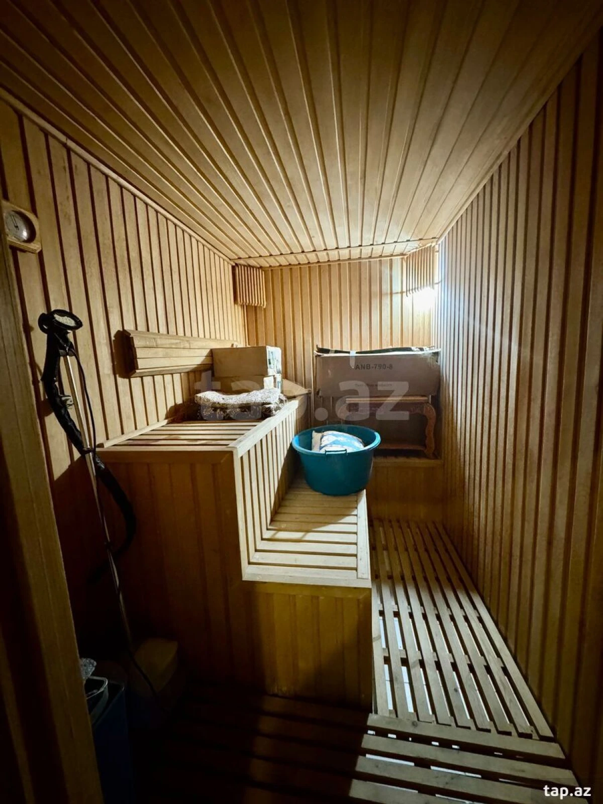 Kirayə verilir 6 otaqlı həyət evi