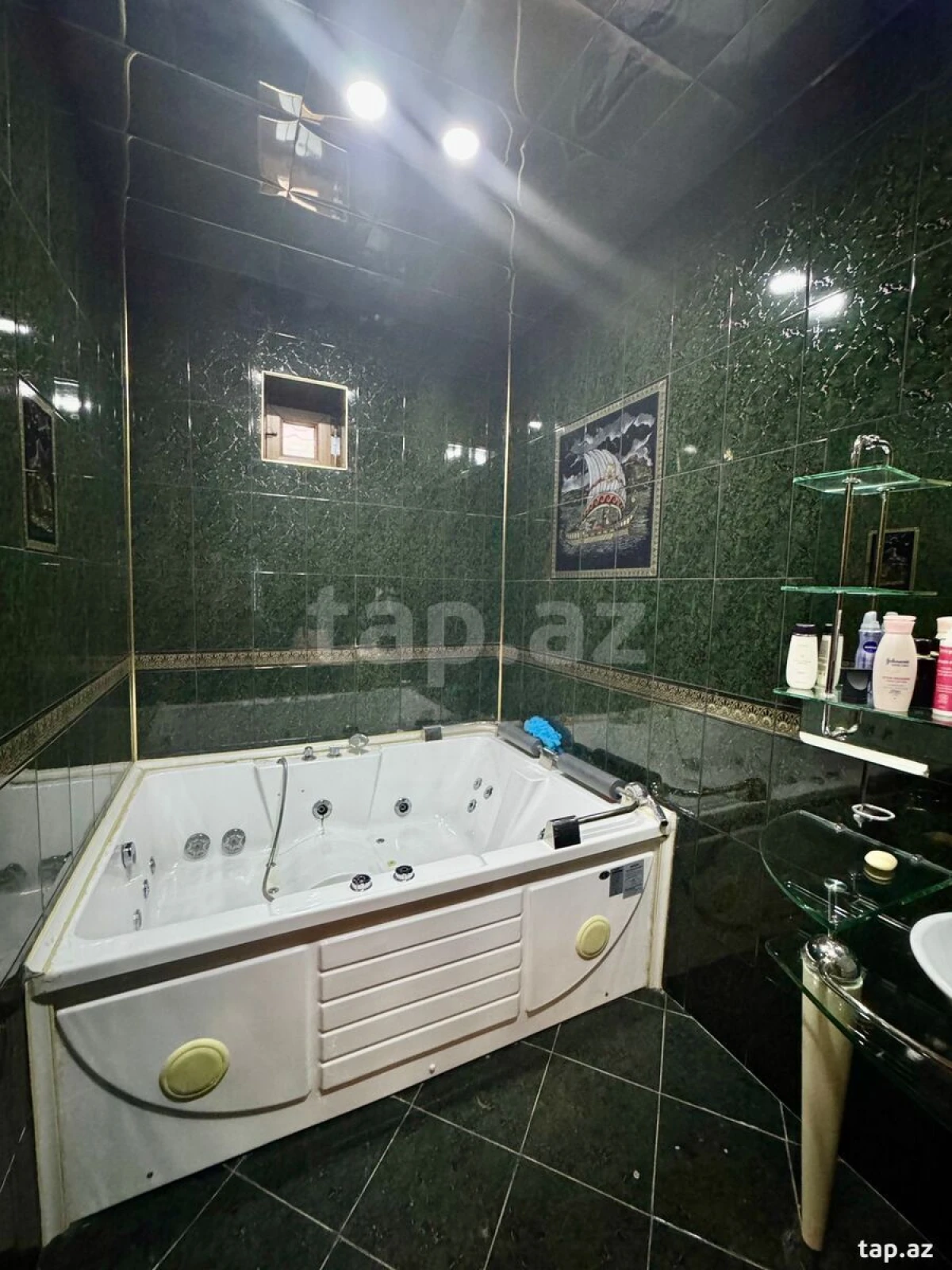 Kirayə verilir 6 otaqlı həyət evi