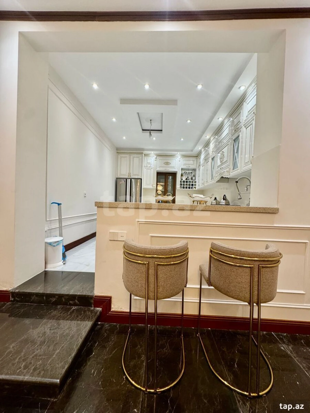 Kirayə verilir 6 otaqlı həyət evi