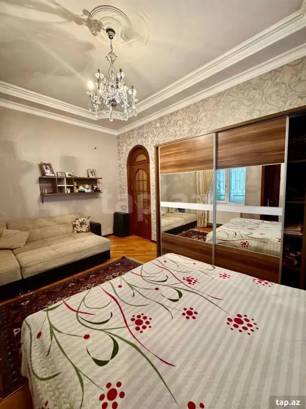 Kirayə verilir 6 otaqlı həyət evi