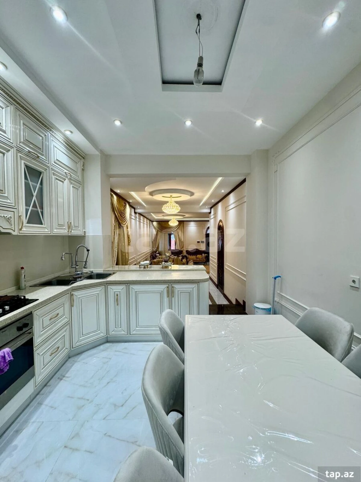 Kirayə verilir 6 otaqlı həyət evi